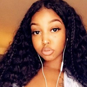 Meet your Posher, Jerrica